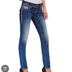 Rock Revival Jen Skinny